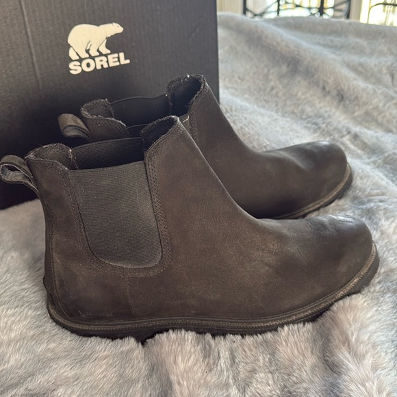 Sorel Shoes - Sorel Chelsea boots women’s 12 black suede